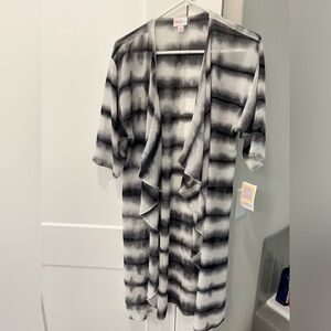 Lularoe Shirley Size Small